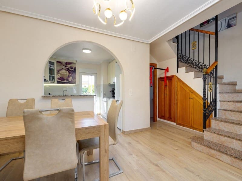 3 Zimmer Haus zu verkaufen in Aguas Nuevas mit Pool - 249.900 € (Ref: 9666402)