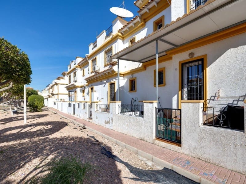 3 Zimmer Haus zu verkaufen in Aguas Nuevas mit Pool - 249.900 € (Ref: 9666402)