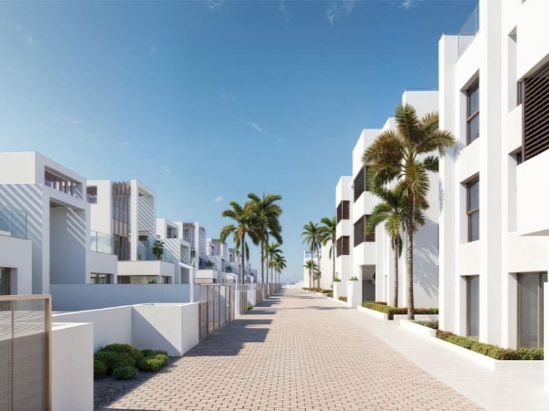 Chalet de 3 habitaciones en Los Alcázares en venta con piscina - 630.000 € (Ref: 9670383)