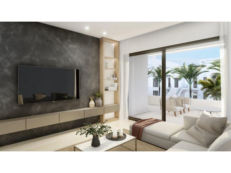 Bungalow de 3 habitaciones en Pilar de la Horadada en venta con piscina - 450.000 € (Ref: 9670396)