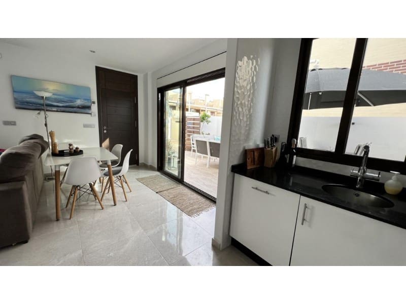 3 bedroom Villa for sale in Orihuela Costa with pool - € 299,000 (Ref: 9674106)