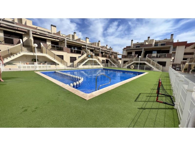 3 bedroom Villa for sale in Orihuela Costa with pool - € 299,000 (Ref: 9674106)