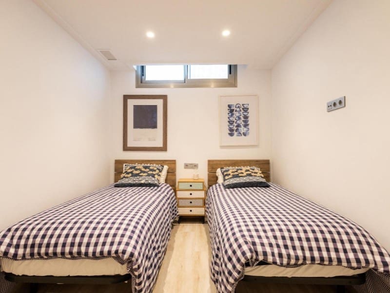 Chalet de 4 habitaciones en Orihuela Costa en venta con piscina - 490.000 € (Ref: 9677329)