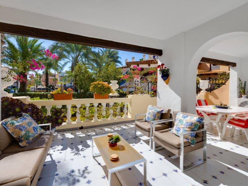 2 slaapkamer Appartement te koop in Torrevieja met zwembad - € 310.000 (Ref: 9686319)