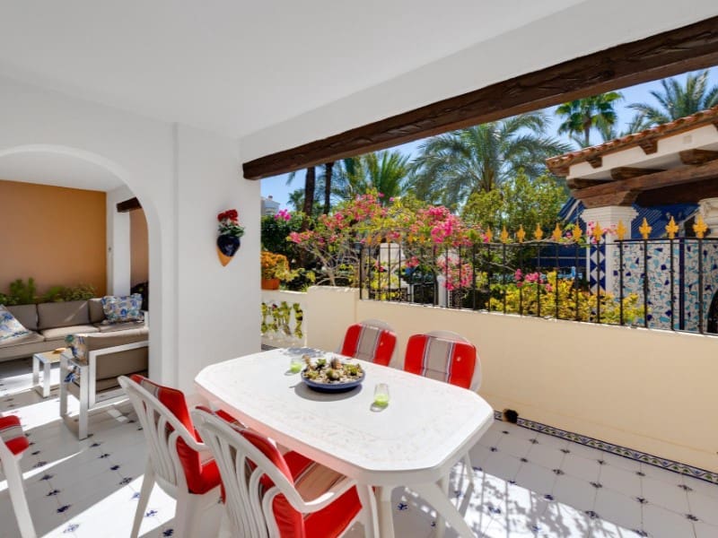 2 slaapkamer Appartement te koop in Torrevieja met zwembad - € 310.000 (Ref: 9686319)