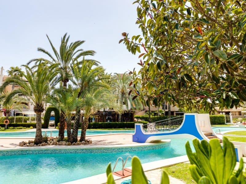 2 slaapkamer Appartement te koop in Torrevieja met zwembad - € 310.000 (Ref: 9686319)