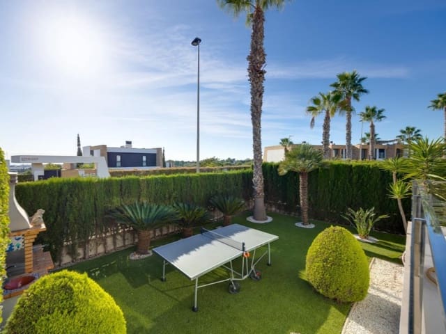 3 makuuhuone Omakotitalo myytävänä paikassa Villamartin, Orihuela - 399 000 € (Ref: 9686321)