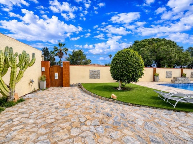 6 soveværelse Villa til salg i Orihuela Costa med garage - € 799.000 (Ref: 9690510)