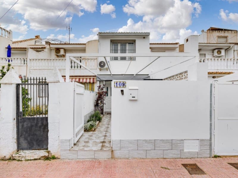 3 soveværelse Byhus til salg i Torrevieja - € 249.900 (Ref: 9695254)