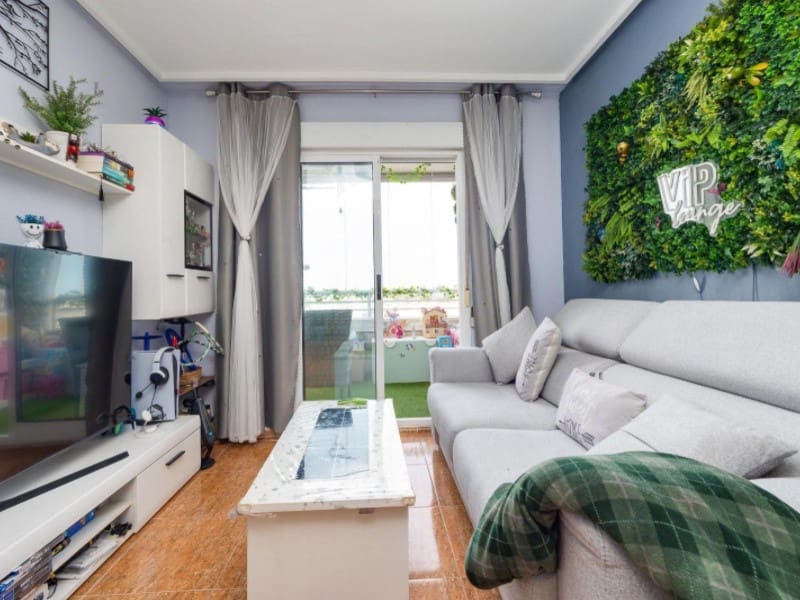 2 bedroom Apartment for sale in Torrevieja with pool - € 184,969 (Ref: 9695255)