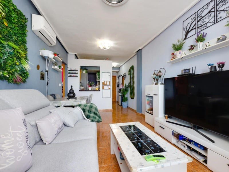 2 bedroom Apartment for sale in Torrevieja with pool - € 184,969 (Ref: 9695255)