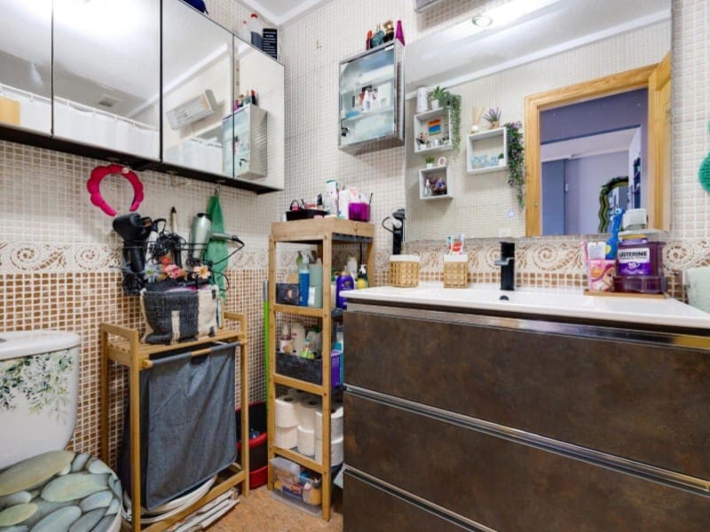 2 bedroom Apartment for sale in Torrevieja with pool - € 184,969 (Ref: 9695255)