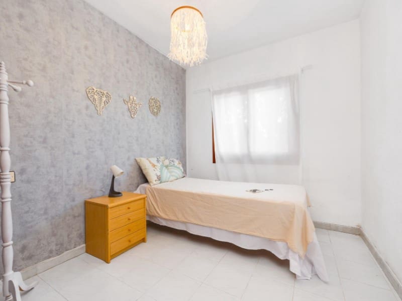 4 Zimmer Villa zu verkaufen in Torrevieja - 197.000 € (Ref: 9695256)