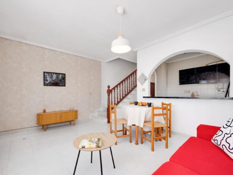 4 Zimmer Villa zu verkaufen in Torrevieja - 197.000 € (Ref: 9695256)