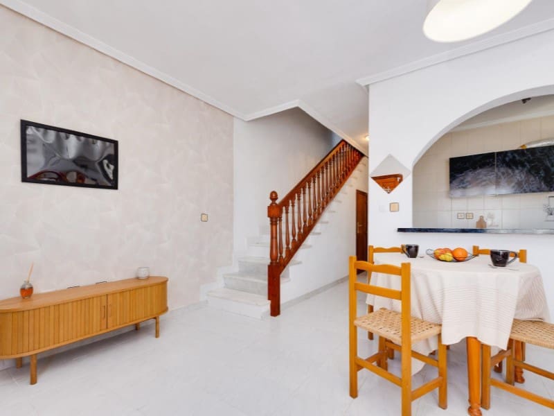 4 Zimmer Villa zu verkaufen in Torrevieja - 197.000 € (Ref: 9695256)