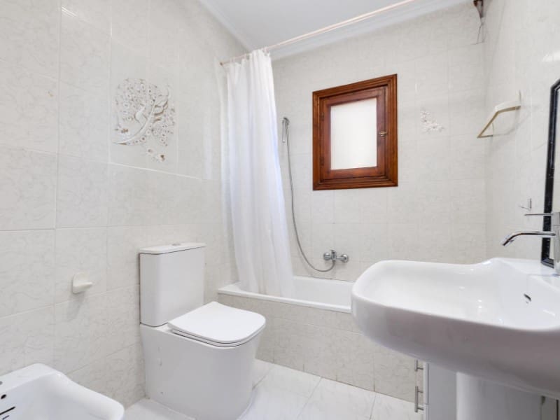 4 Zimmer Villa zu verkaufen in Torrevieja - 197.000 € (Ref: 9695256)