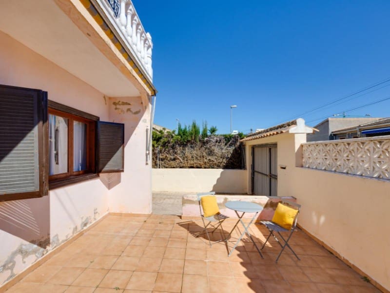 4 Zimmer Villa zu verkaufen in Torrevieja - 197.000 € (Ref: 9695256)
