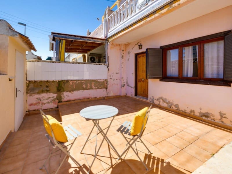 4 Zimmer Villa zu verkaufen in Torrevieja - 197.000 € (Ref: 9695256)