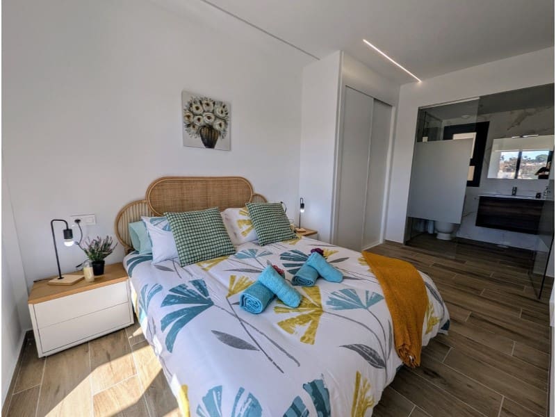 2 makuuhuone Kattohuoneisto myytävänä paikassa Orihuela Costa - 310 000 € (Ref: 9701556)