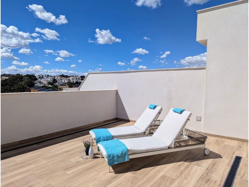 2 makuuhuone Kattohuoneisto myytävänä paikassa Orihuela Costa - 310 000 € (Ref: 9701556)