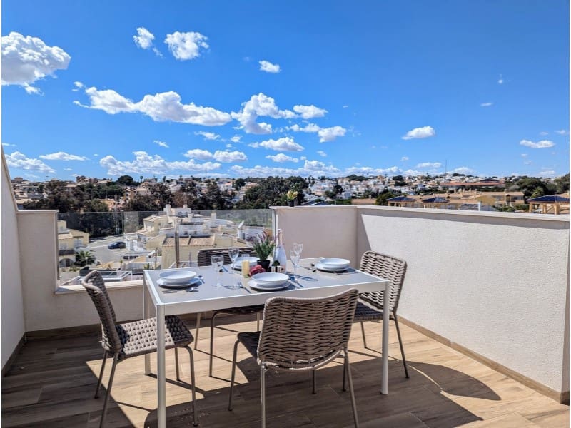 2 makuuhuone Kattohuoneisto myytävänä paikassa Orihuela Costa - 310 000 € (Ref: 9701556)