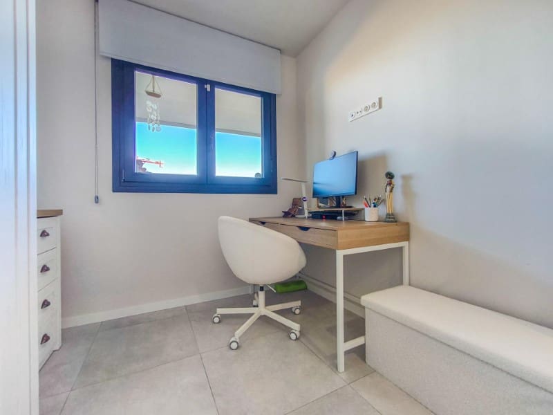 2 bedroom Apartment for sale in Pilar de la Horadada with pool - € 265,000 (Ref: 9701559)