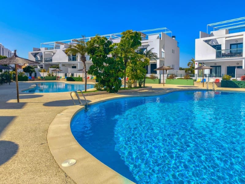 2 bedroom Apartment for sale in Pilar de la Horadada with pool - € 265,000 (Ref: 9701559)