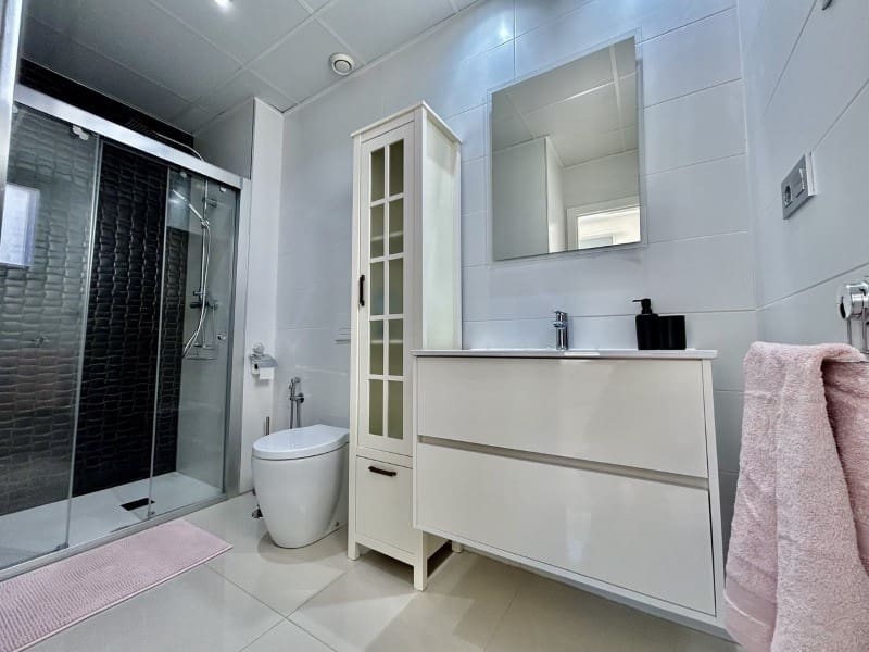 Chalet de 3 habitaciones en Orihuela Costa en venta con garaje - 550.000 € (Ref: 9712125)