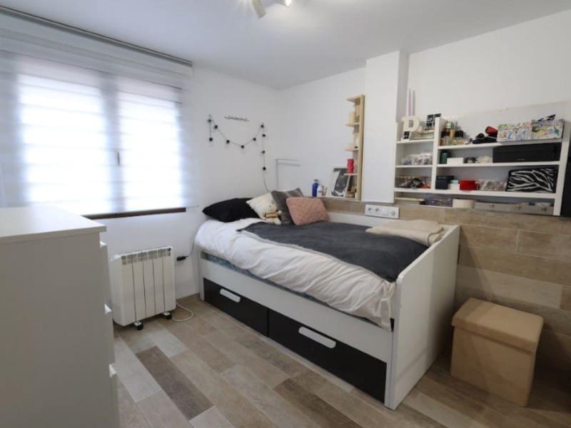 4 soveværelse Byhus til salg i Cabo Roig - € 330.000 (Ref: 9712126)