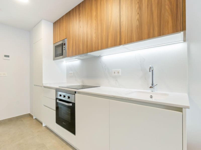 Apartamento de 2 habitaciones en Torrevieja en venta - 249.900 € (Ref: 9712127)