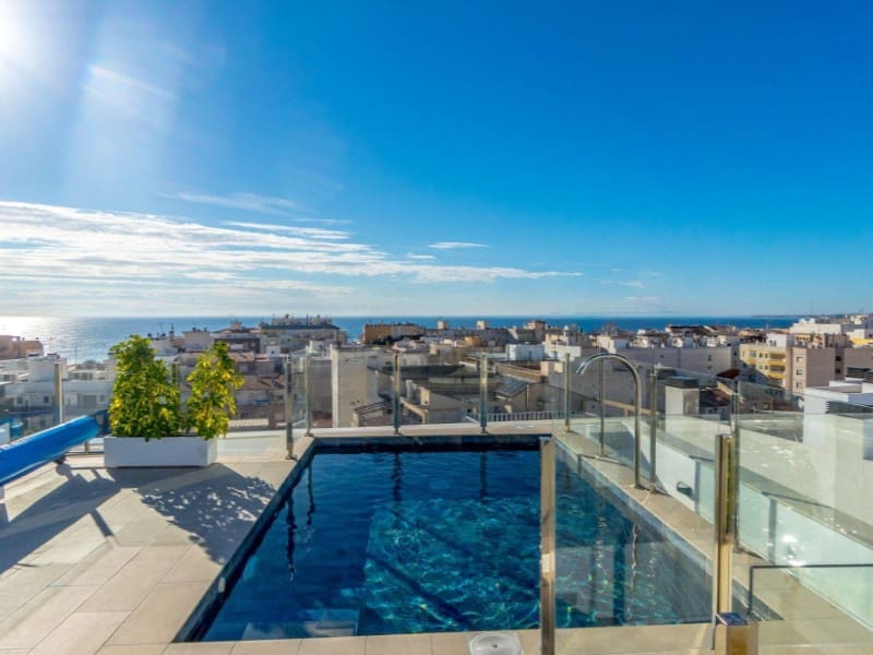 Apartamento de 2 habitaciones en Torrevieja en venta - 249.900 € (Ref: 9712127)