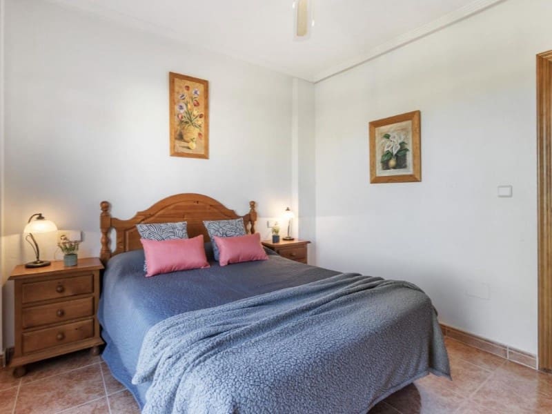 Casa de 3 habitaciones en La Florida en venta - 195.000 € (Ref: 9714844)