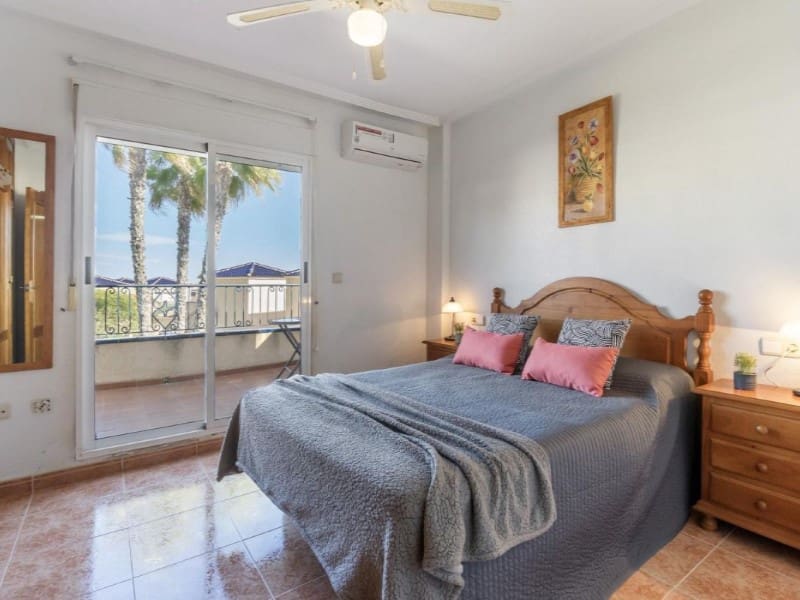 Casa de 3 habitaciones en La Florida en venta - 195.000 € (Ref: 9714844)