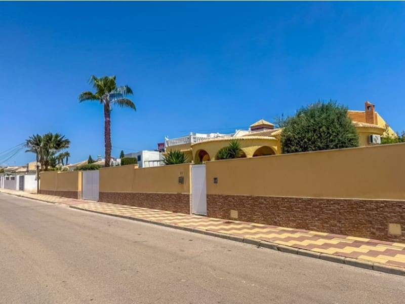 3 camera da letto Villa in vendita in El Chaparral con piscina - 499.000 € (Rif: 9719830)