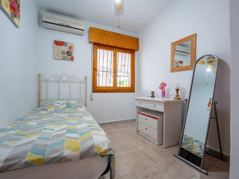 3 Zimmer Villa zu verkaufen in El Chaparral mit Pool Garage - 399.000 € (Ref: 9719831)