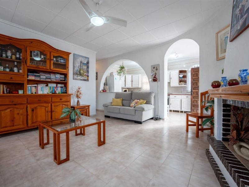 3 Zimmer Villa zu verkaufen in El Chaparral mit Pool Garage - 399.000 € (Ref: 9719831)