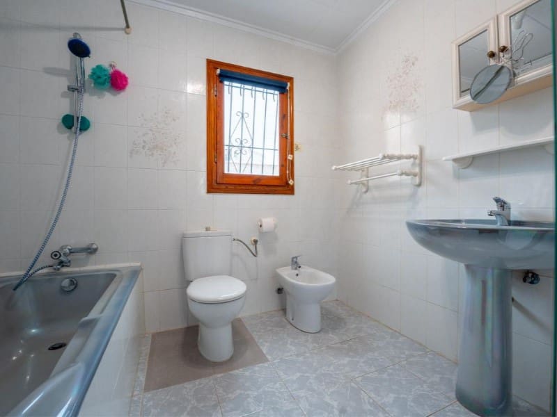 3 Zimmer Villa zu verkaufen in El Chaparral mit Pool Garage - 399.000 € (Ref: 9719831)