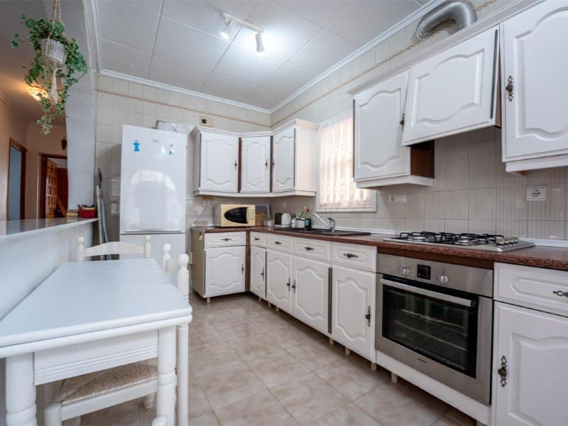 3 Zimmer Villa zu verkaufen in El Chaparral mit Pool Garage - 399.000 € (Ref: 9719831)