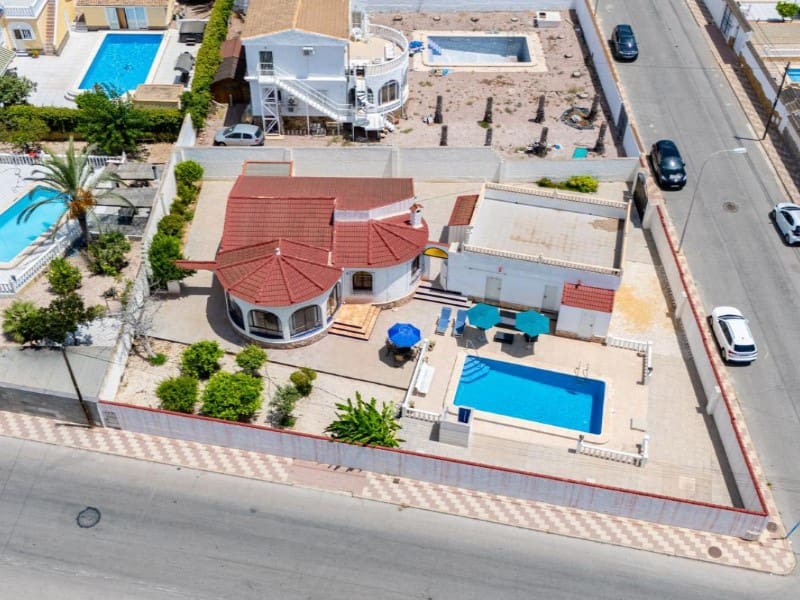 3 Zimmer Villa zu verkaufen in El Chaparral mit Pool Garage - 399.000 € (Ref: 9719831)