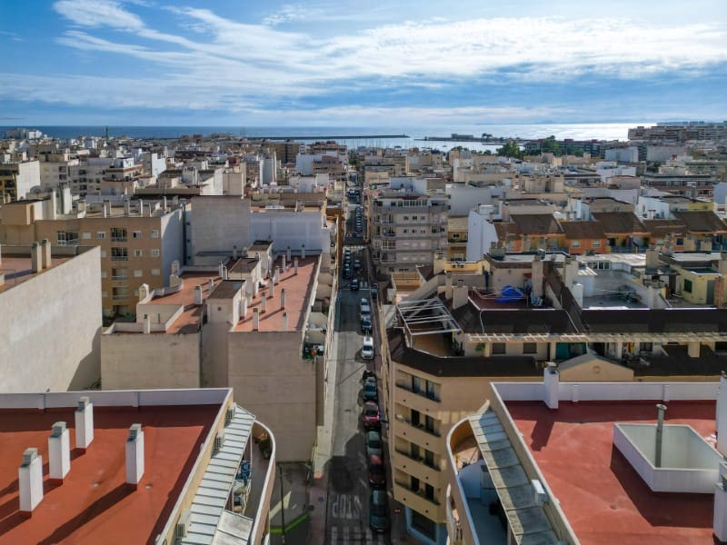 Leilighet til salgs i Torrevieja - € 87 000 (Ref: 9726578)