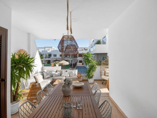 2 chambre Appartement à vendre à Los Altos avec garage - 269 900 € (Ref: 9735491)