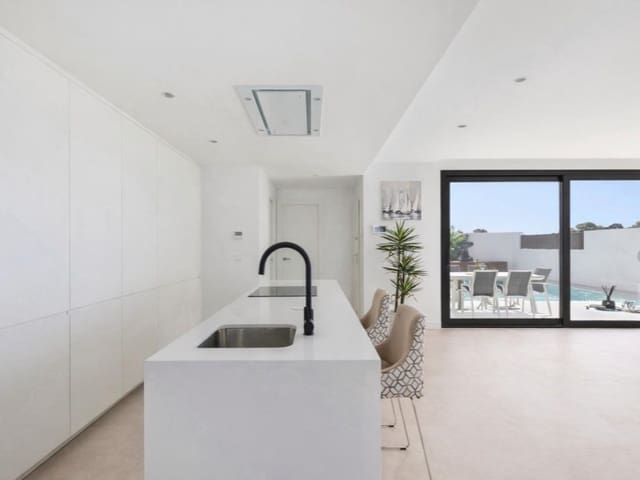 2 soveværelse Villa til salg i Las Lomas de Rame - Bahía Bella, Los Alcázares med swimmingpool - € 439.000 (Ref: 9735495)