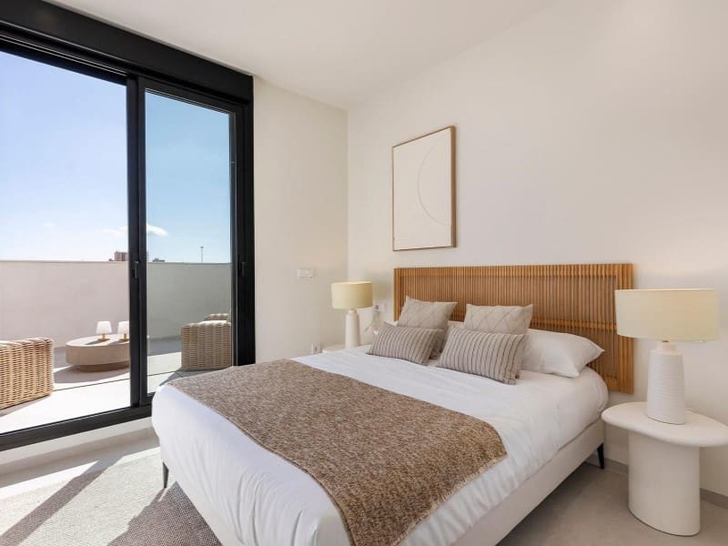 3 chambre Villa/Maison à vendre à Los Alcazares avec piscine - 429 000 € (Ref: 9735496)