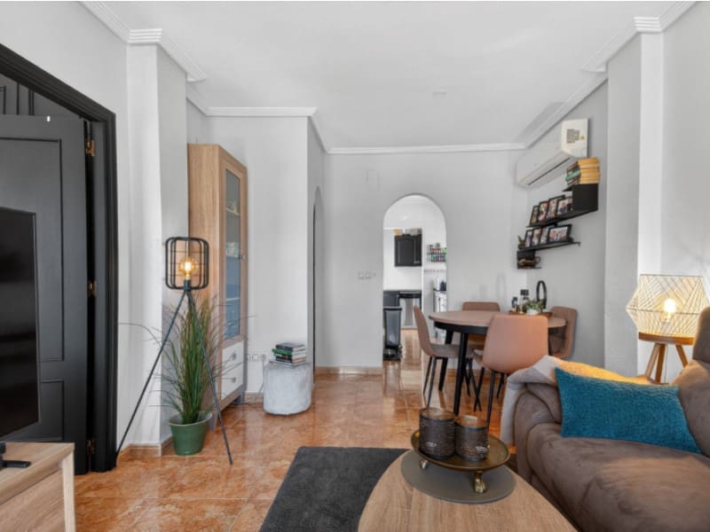 2 Zimmer Apartment zu verkaufen in Torrevieja - 195.000 € (Ref: 9738477)