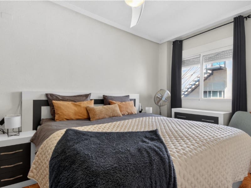 2 Zimmer Apartment zu verkaufen in Torrevieja - 195.000 € (Ref: 9738477)