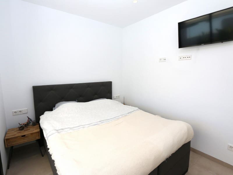 Chalet de 3 habitaciones en Pilar de la Horadada en venta - 495.000 € (Ref: 9741688)