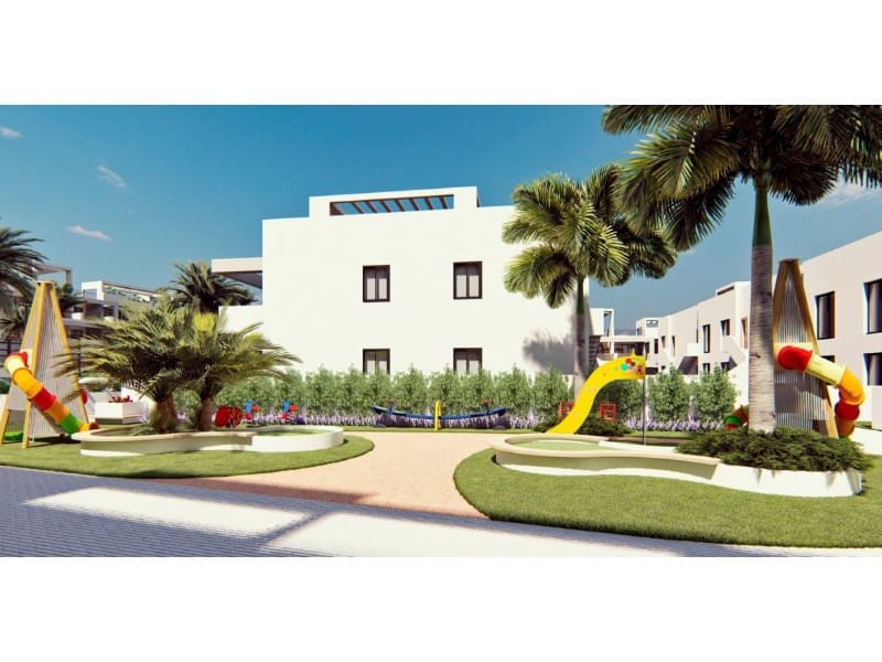 Bungalow de 2 habitaciones en Torrevieja en venta con piscina - 309.900 € (Ref: 9741691)