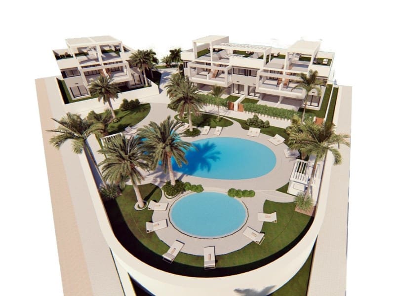 Bungalow de 2 habitaciones en Torrevieja en venta con piscina - 309.900 € (Ref: 9741691)