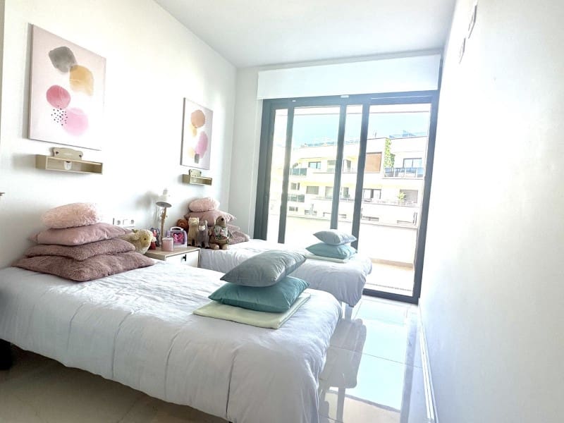 3 bedroom Apartment for sale in Playa Flamenca with garage - € 450,000 (Ref: 9751917)