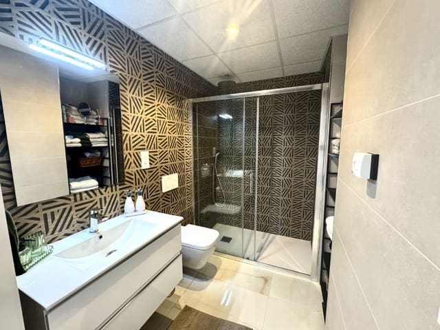 3 chambre Appartement à vendre à Playa Flamenca, Orihuela avec garage - 450 000 € (Ref: 9751917)